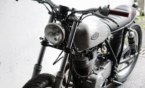 Yamaha SR500 Bratstyle