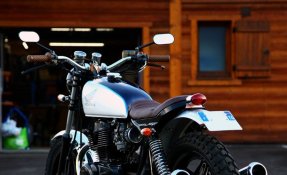 Honda CB400N de 1981 façon Scrambler