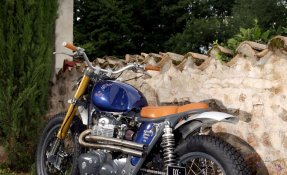 Kawasaki W650 Préparation Tracker - Scrambler - Age of Glory - Egerie Moto