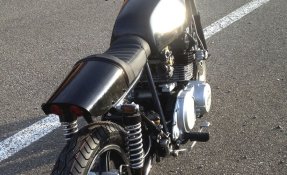 Yamaha XS 850 3 cylindres Café Racer
