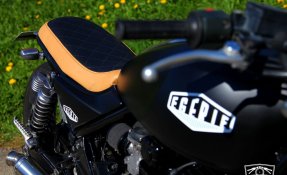Kawasaki Zephyr ZR 550 1996 bratstyle café racer