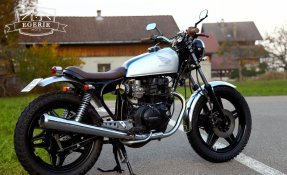 Honda CB400N de 1981 façon Scrambler