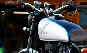 Honda CB400N de 1981 façon Scrambler