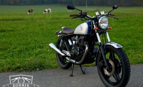 Honda CB400N de 1981 façon Scrambler