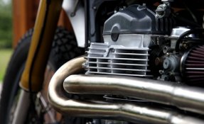 Kawasaki W650 Préparation Tracker - Scrambler - Age of Glory - Egerie Moto