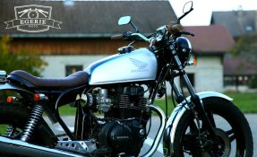 Honda CB400N de 1981 façon Scrambler