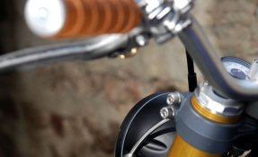 Kawasaki W650 Préparation Tracker - Scrambler - Age of Glory - Egerie Moto